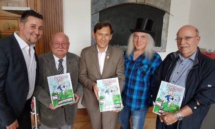 Termin beim Oberbürgermeister zur Petitionsübergabe Horststadion